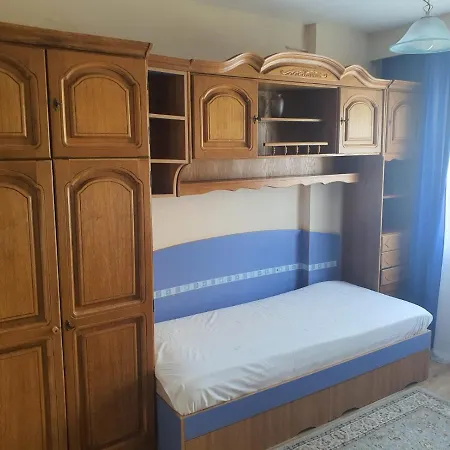 Apartament Cu 3 Camere, Foarte Spatios, Zona Umf Apartman *