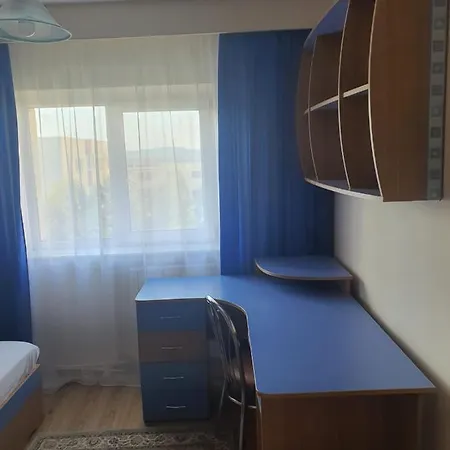 Apartament Cu 3 Camere, Foarte Spatios, Zona Umf * Kolozsvár